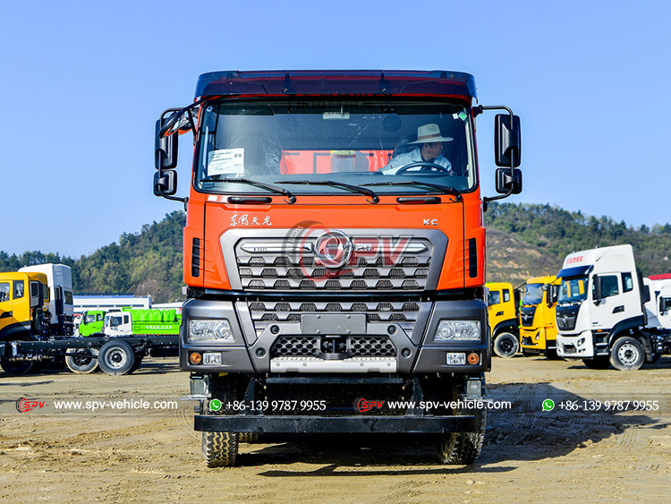 DongFeng 8x4 Aggregate Transport Truck - Front Side